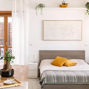 https://loft-con-terrazzo-3-min-dalle-autostrade.it-romehotels.com